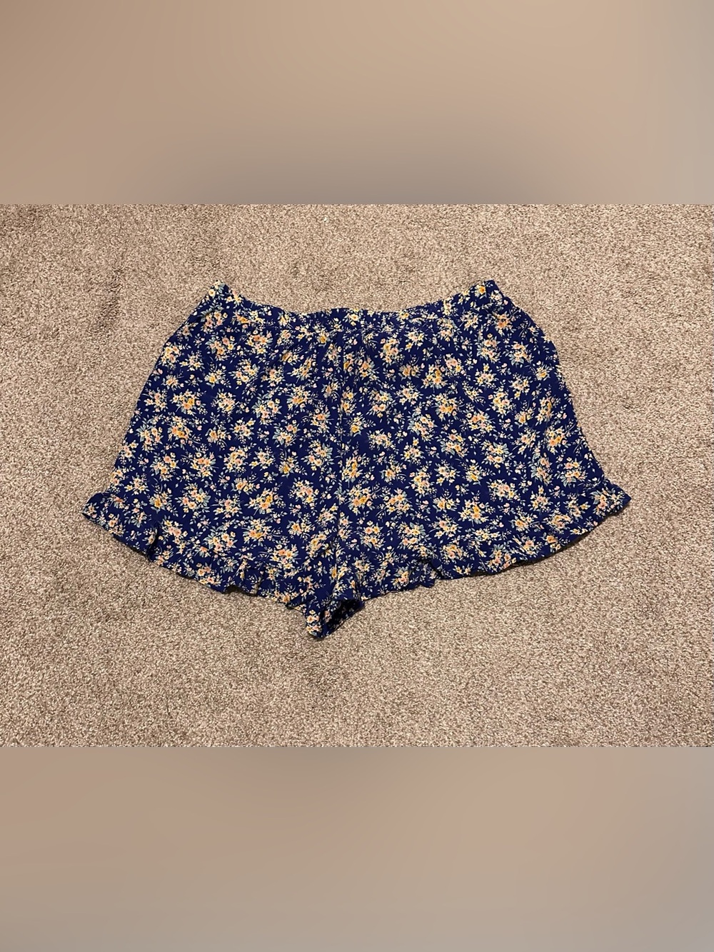 American Eagle Outfitters Blue Floral Ruffle Hem Shorts - Picture 4 of 4